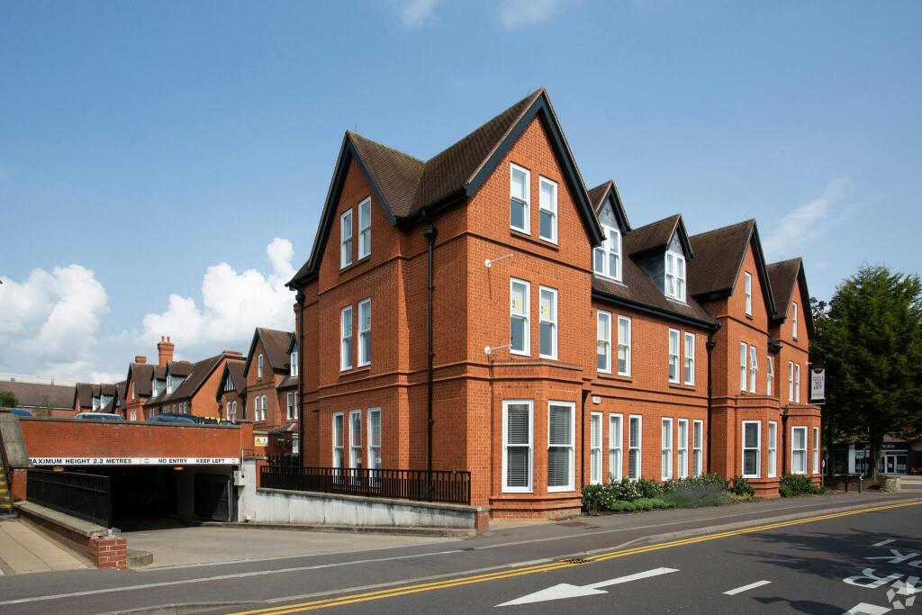 39 Dominion Court 2.jpg