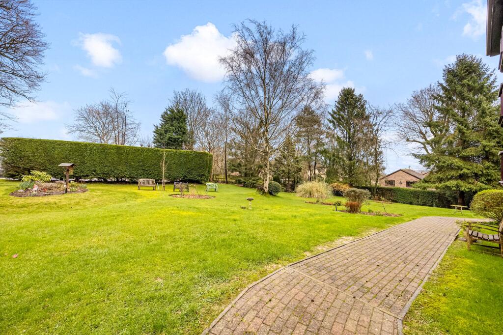 Martlets Court, Crowborough TN6 photo 5