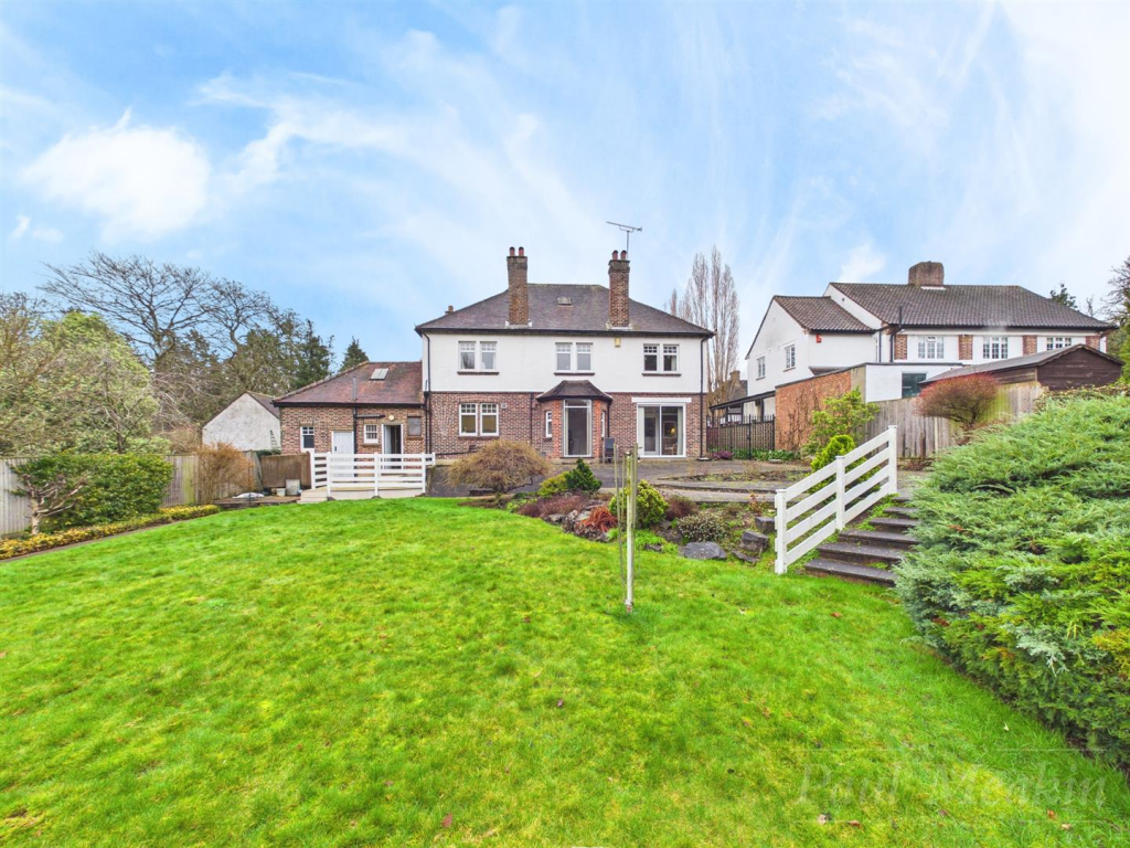 Croham Manor Road, South Croydon photo 3
