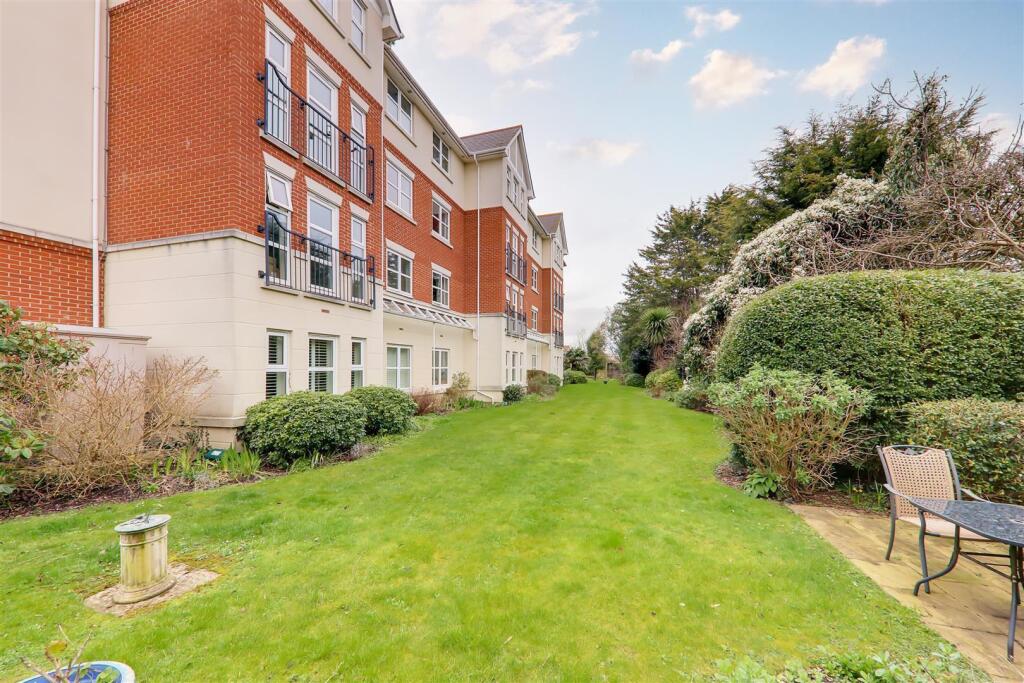 1-bed house on St. Botolphs Road, Worthing, £89,950