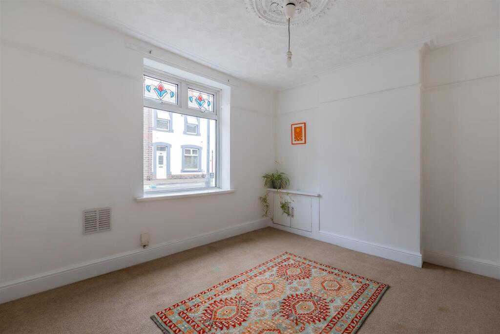 House in Cardiff, Adamsdown - View 4