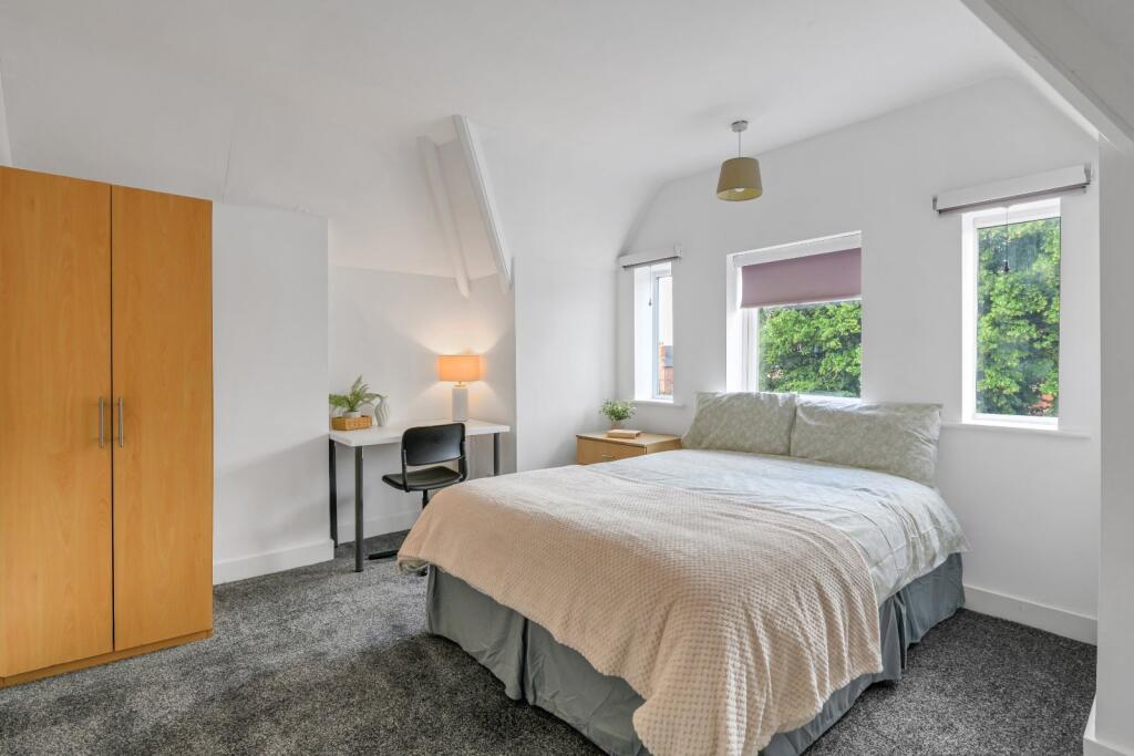 Main image of property: Gedling Grove, Arboretum, Nottingham, NG7