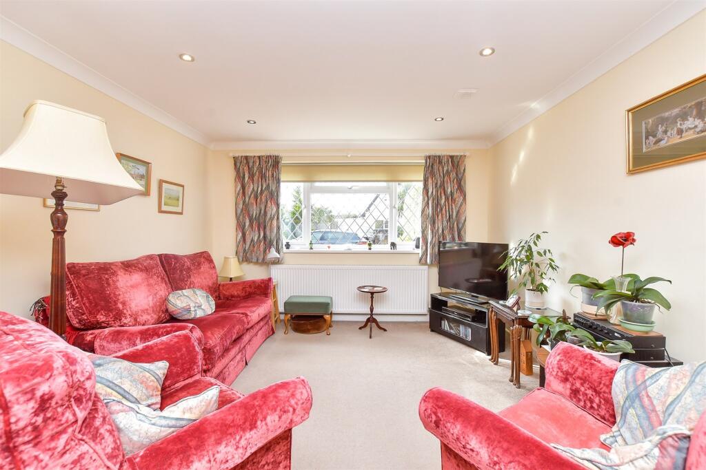 Summerhill Drive, Bognor Regis, West Sussex photo 5