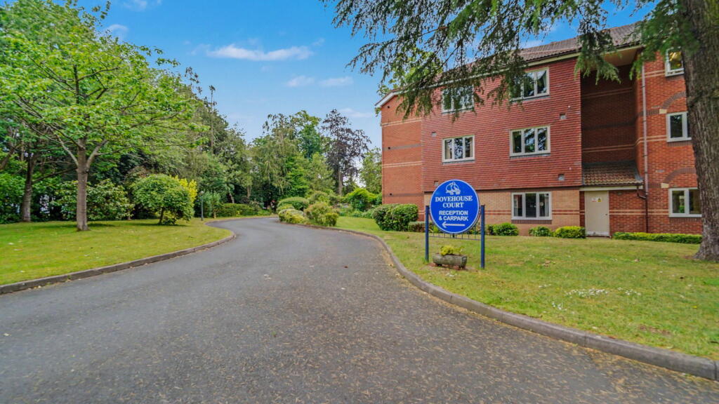 Main image of property: Grange Road, Solihull, B91 1EW
