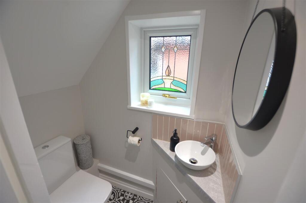 Beresford Crescent, Westlands, Newcastle-under-Lyme photo 4