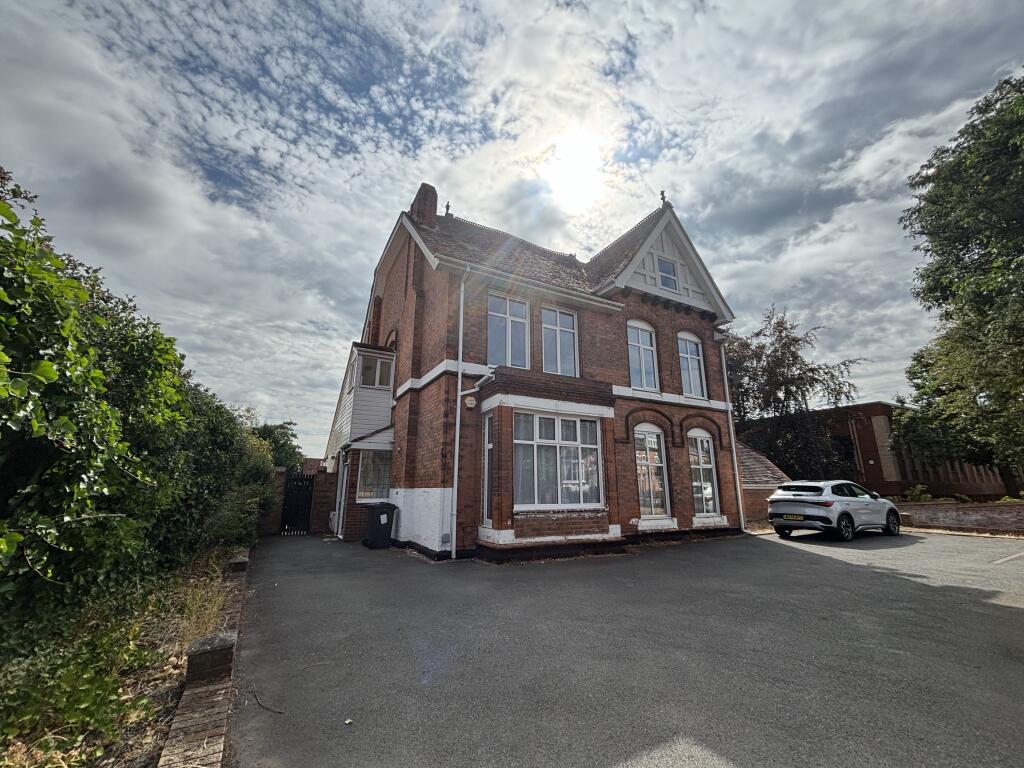 Main image of property: Lichfield Road, Sutton Coldfield, B74