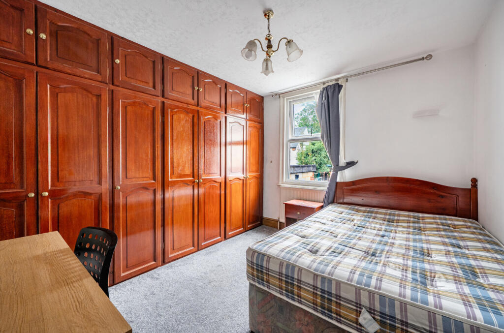 House in Reading - View 5