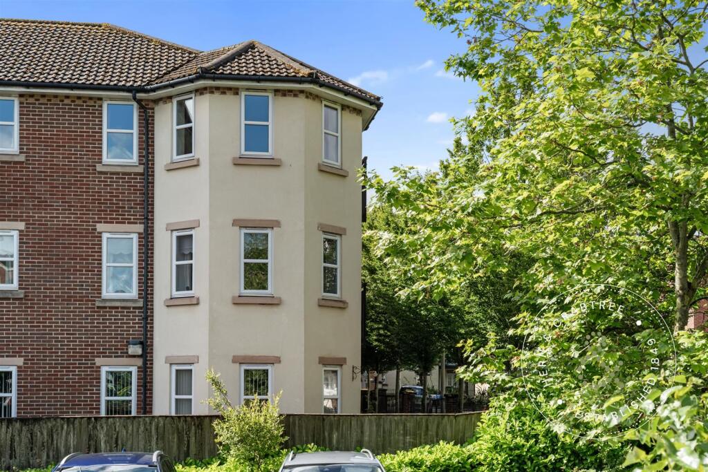 Main image of property: Latteys Close, Heath, Cardiff