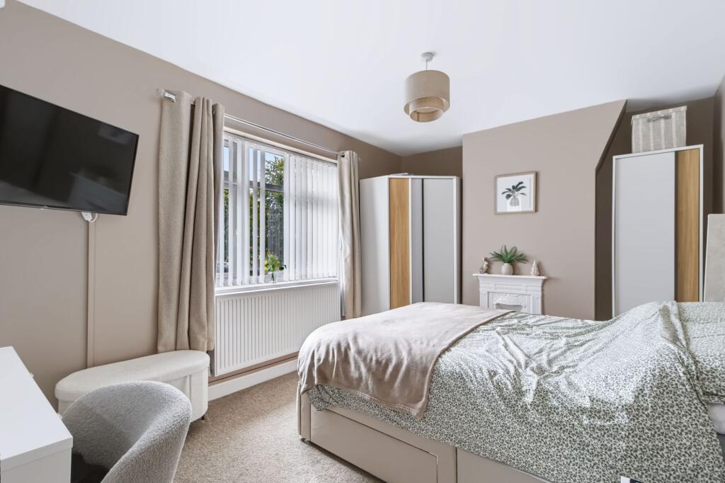 House in Warrington, Westy, Latchford - More