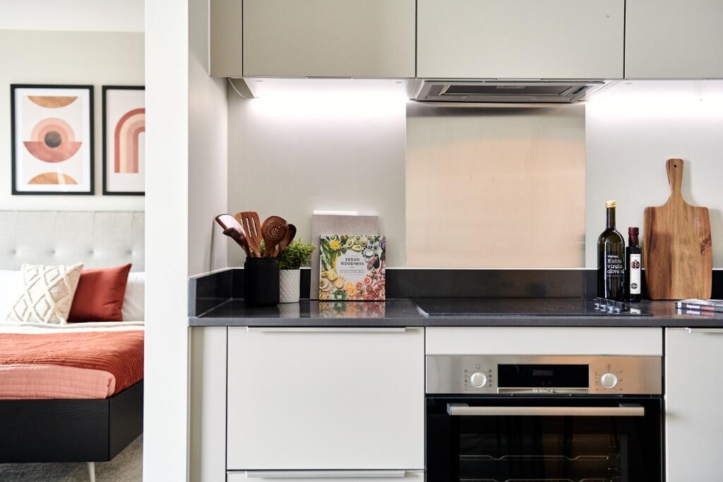 Main image of property: Lionel Road South, London, TW8