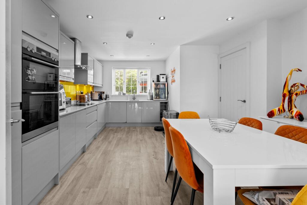 House in Stratford-on-Avon, Harbury - View 2