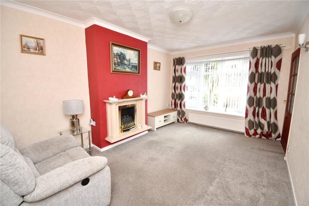 House in Upton, Overchurch Hill - View 2
