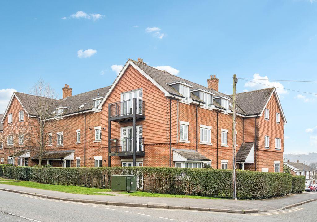 Main image of property: Findlay Mews, Marlow