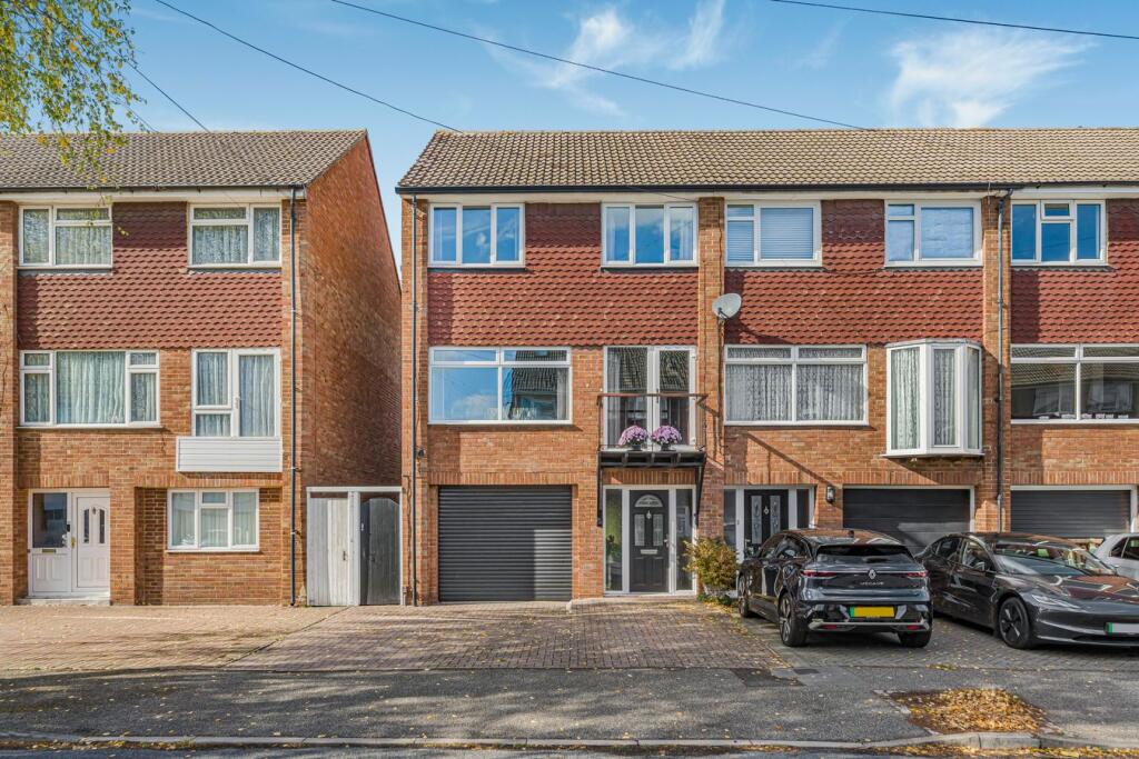 4-bed house on Percy Avenue, Ashford, TW15, £560,000