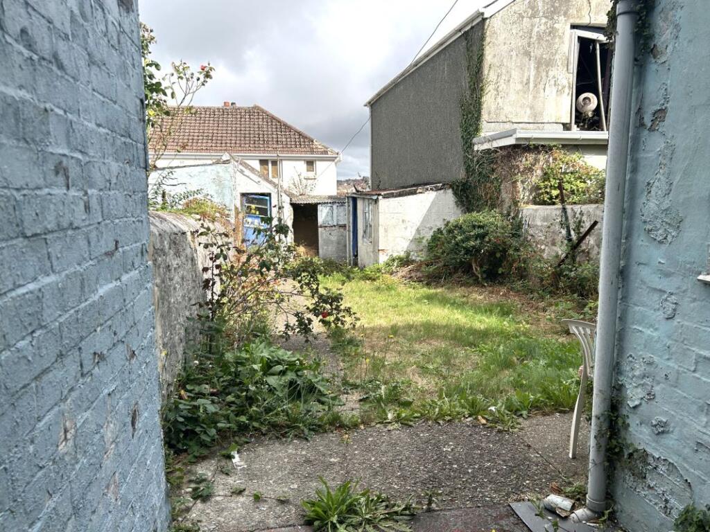 House in Milford Haven, Pembrokeshire - View 5