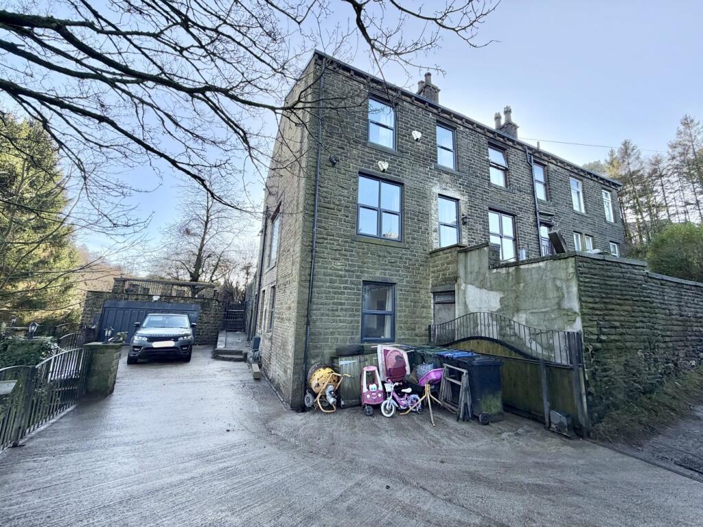 Denholme Road, Oxenhope, Keighley, BD22