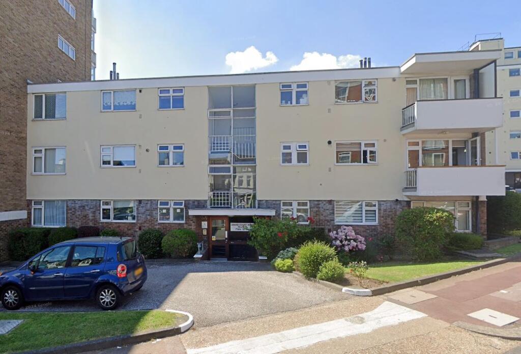 Main image of property: 19 Grand Court West, Grand Drive, Leigh-on-Sea, Essex, SS9 1BQ