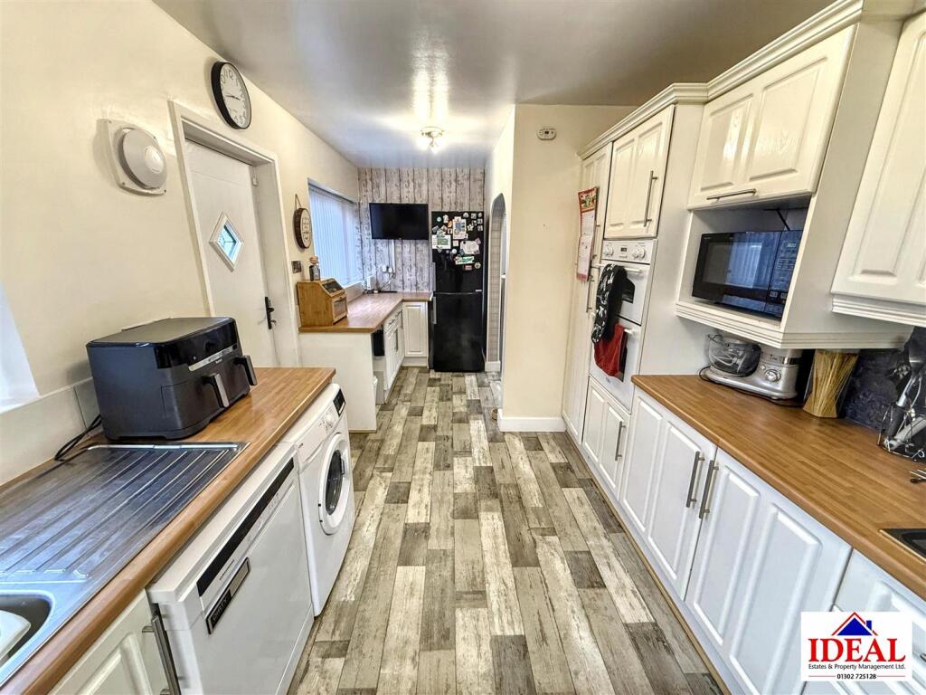 Brecks Lane, Kirk Sandall, Doncaster photo 3