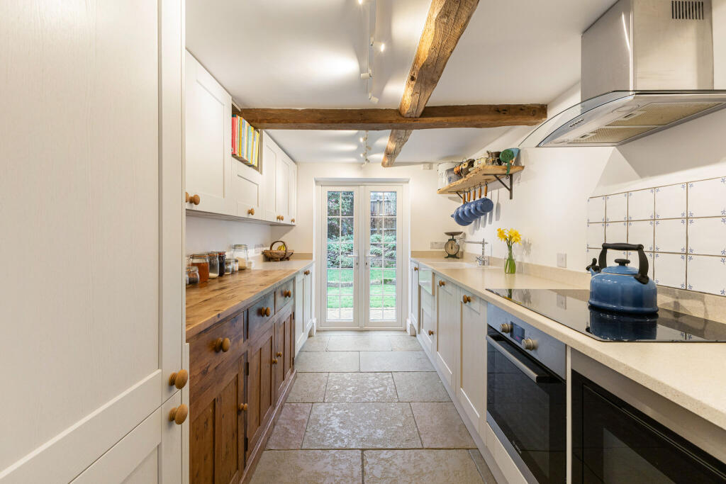 House in Liss, East Liss - View 4