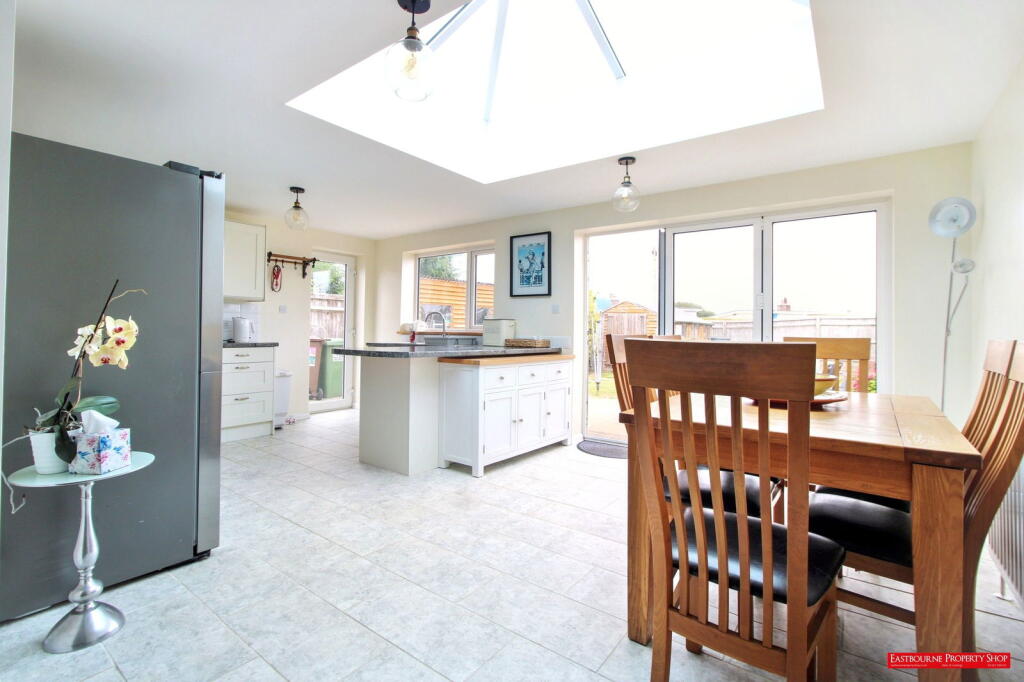 Harold Close, Pevensey Bay, Pevensey, BN24 6SL photo 4