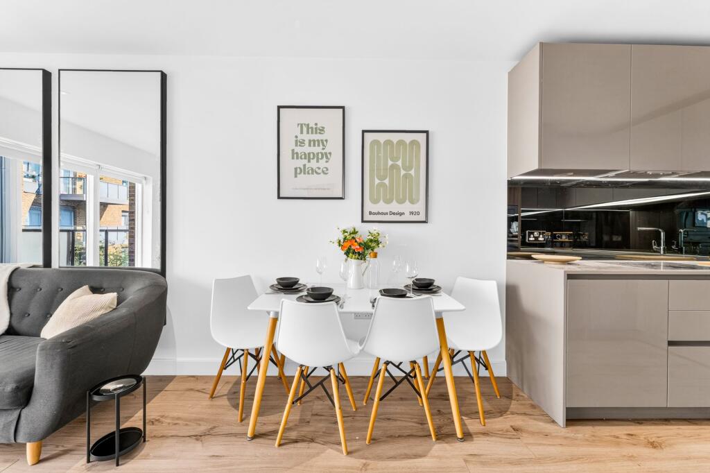 Apartment in London - View 4