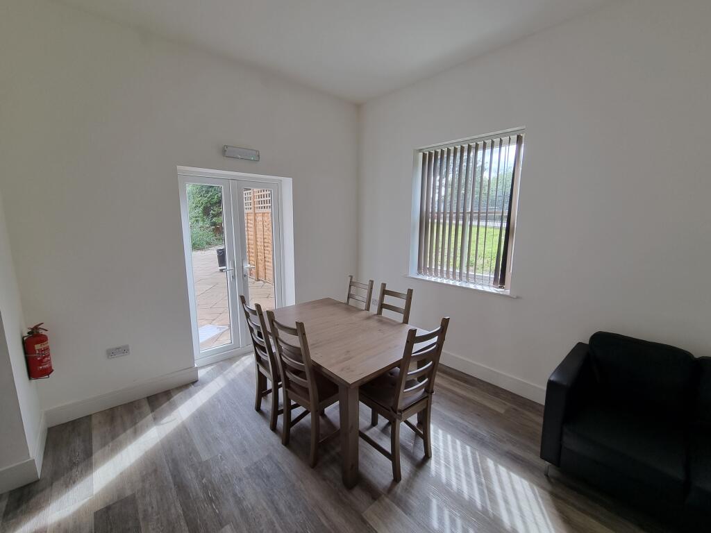 House in Warwick, Milverton, Royal Leamington Spa - View 5