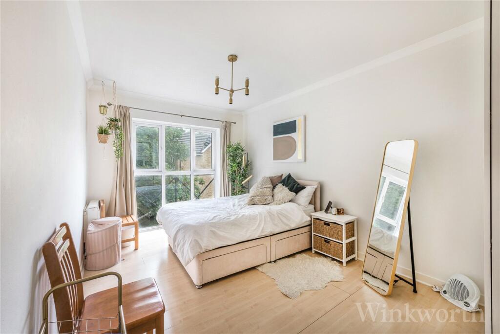 2 bedroom maisonette for rent