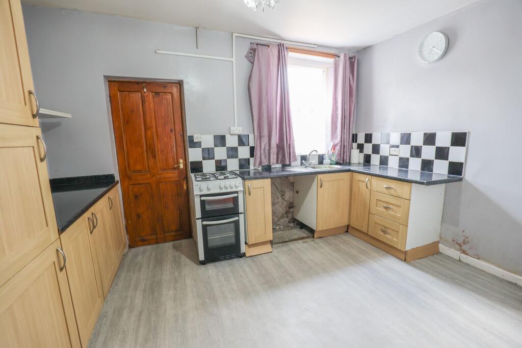 House in Lancaster, Bulk - View 3