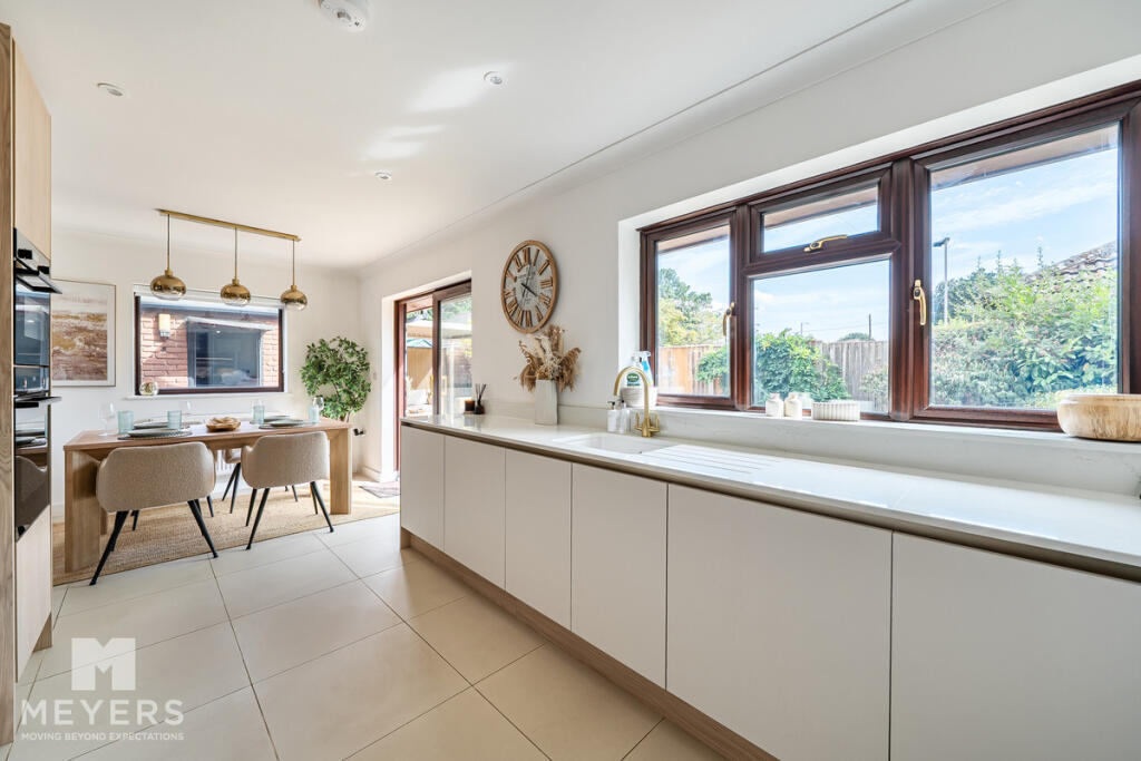 House in Verwood, Three Legged Cross - View 4