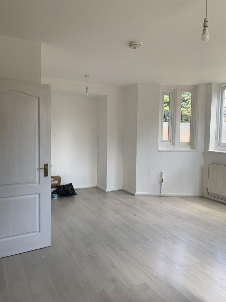Apartment in Birmingham, New Oscott - View 5