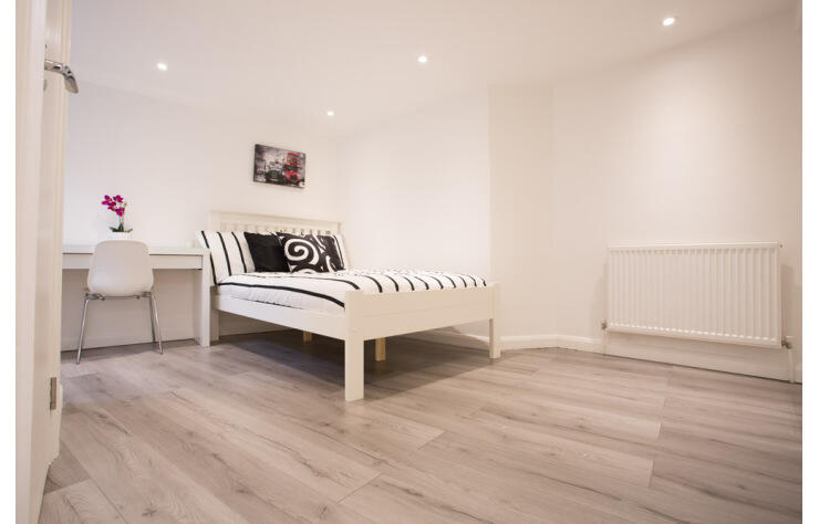 Main image of property: 142 Newington Butts, London, SE11