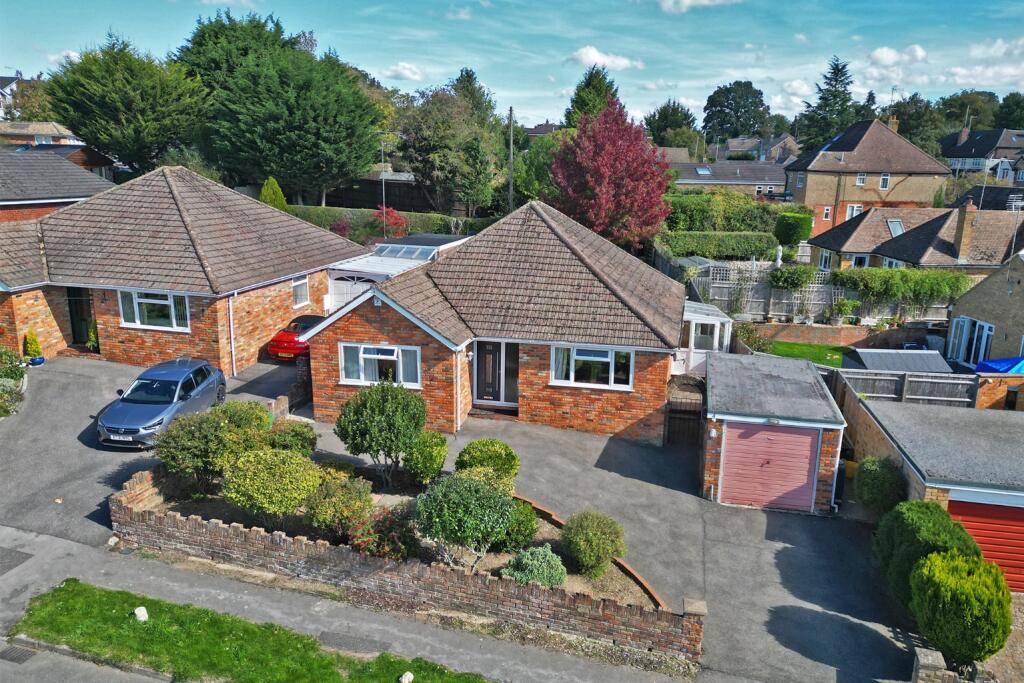 3-bed detached on Southfield Drive, Hazlemere, HP15 7HB, £590,000