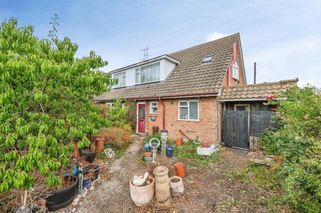 Main image of property: Westbury, ROCHFORD, Essex, SS4