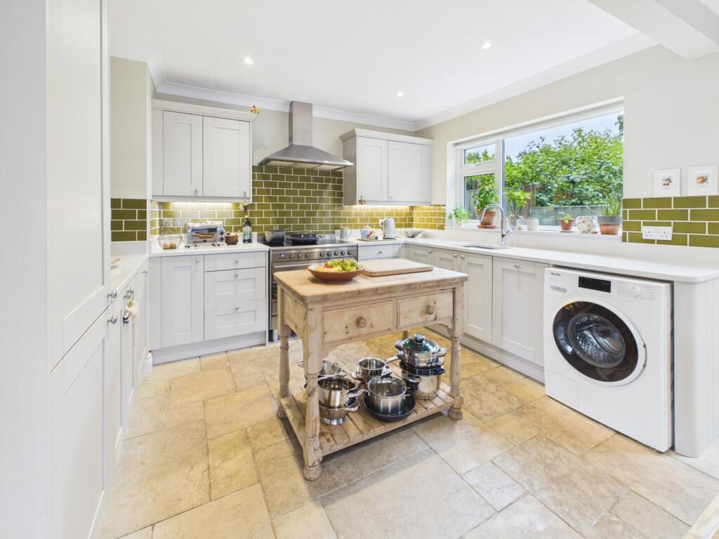 18, Malham Close, Lincoln photo 4