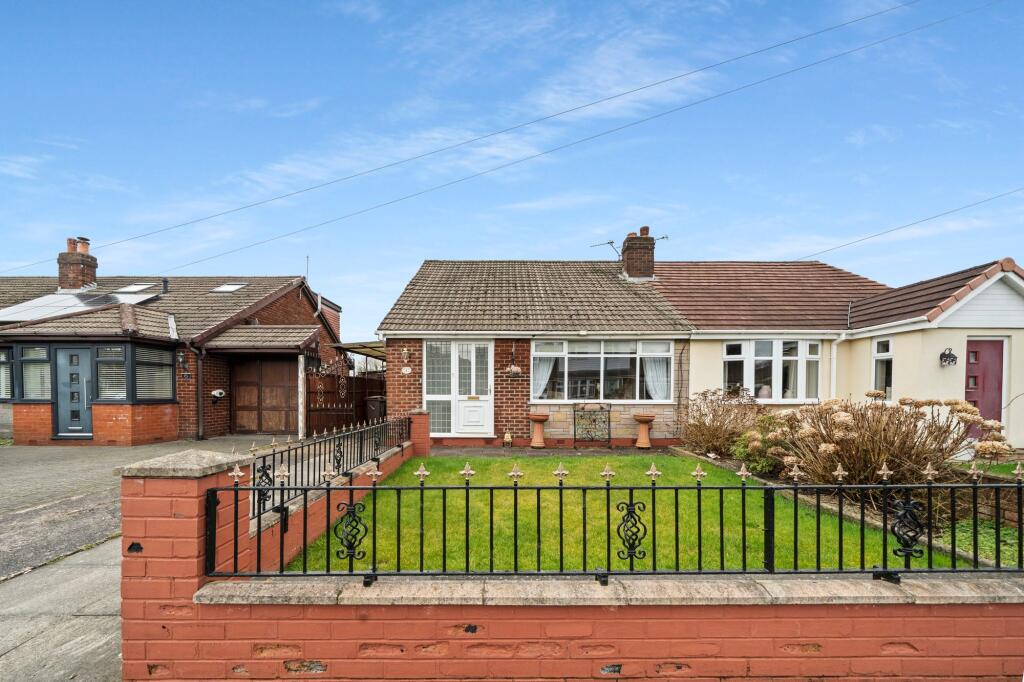 Main image of property: Fernlea Grove, Ashton-In-Makerfield, WN4