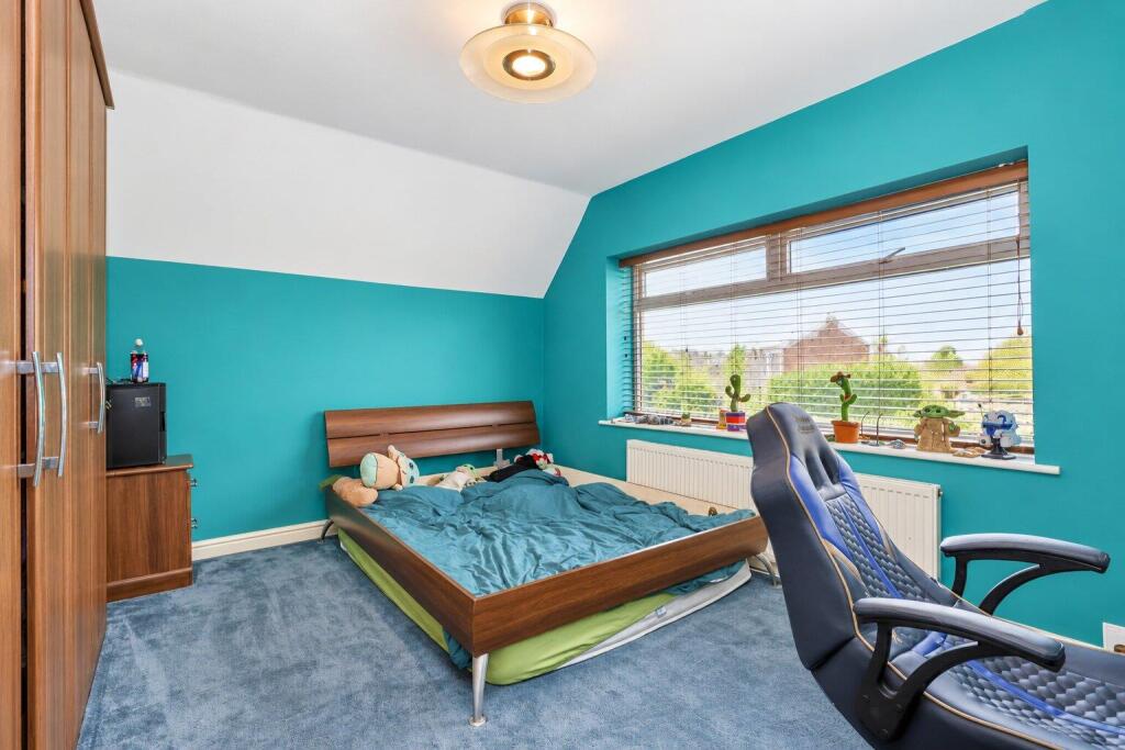 House in Wakefield - View 5