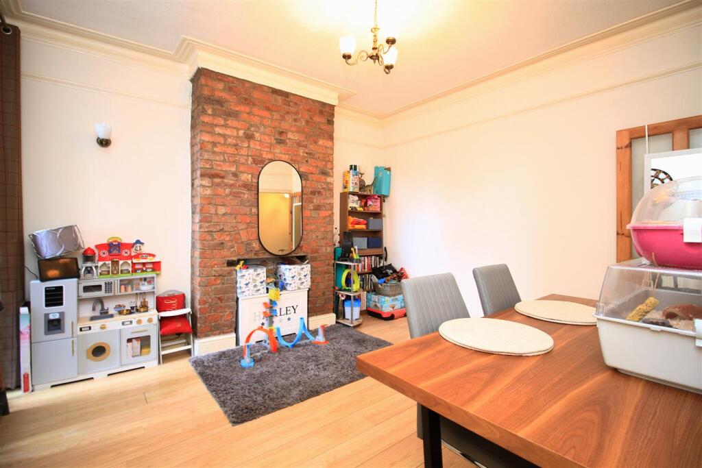 House in Manchester - More