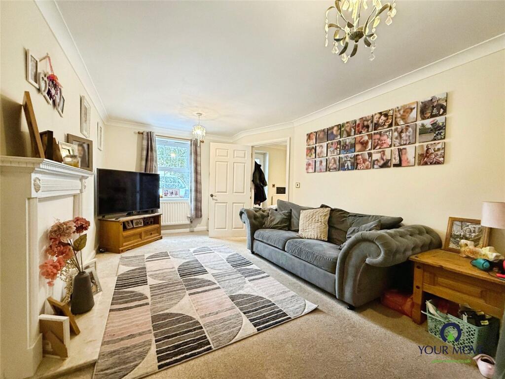 Saxby Close, Barnham, Bognor Regis, West Sussex, PO22 photo 3