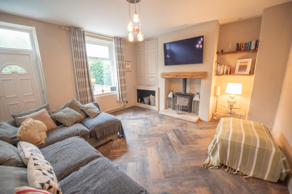 House in Bradford, Steeton with Eastburn - View 4