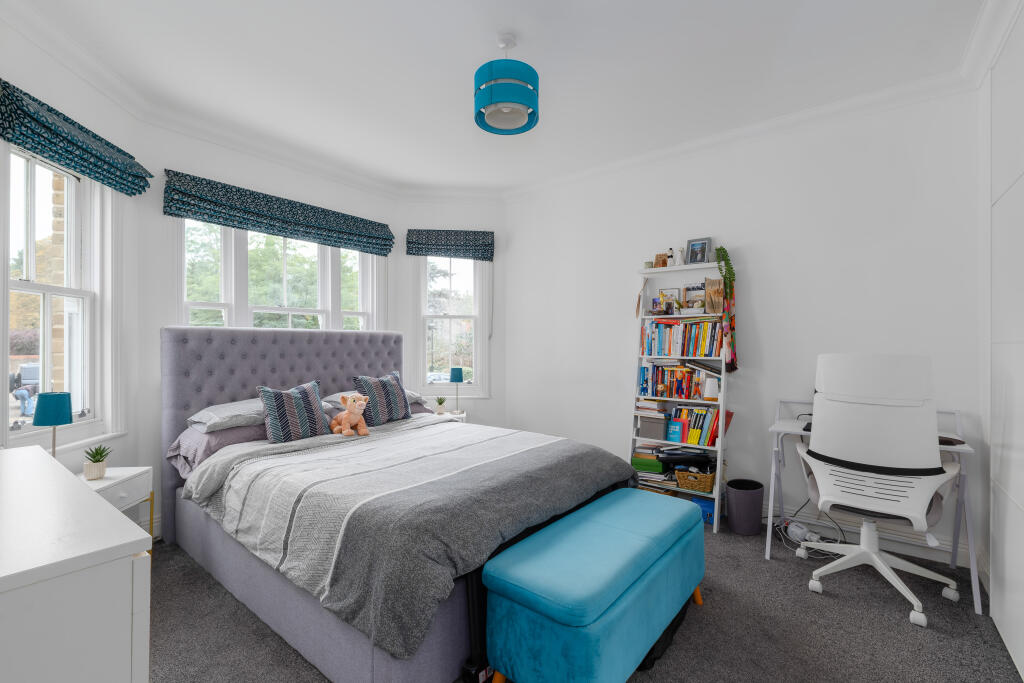 Apartment in London - More