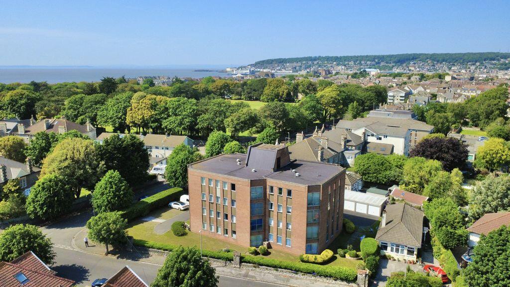 Main image of property: Clarence Road East, Weston-Super-Mare - LOVELY SUNNY FLAT
