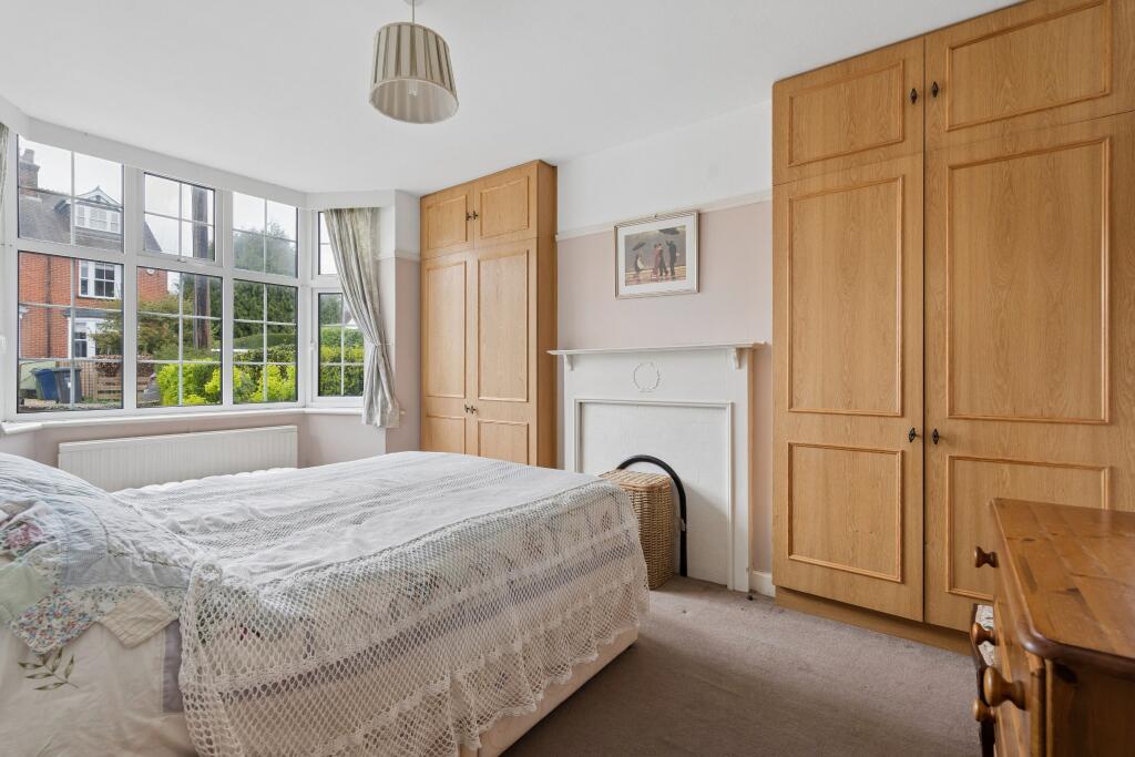 Apartment in Amersham - More