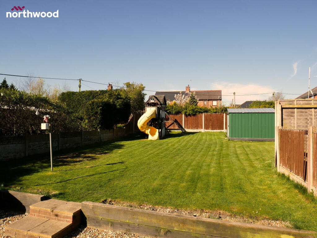 House in Wrexham, Penycae - View 2