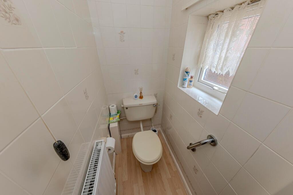 House in Stoke-on-Trent - More