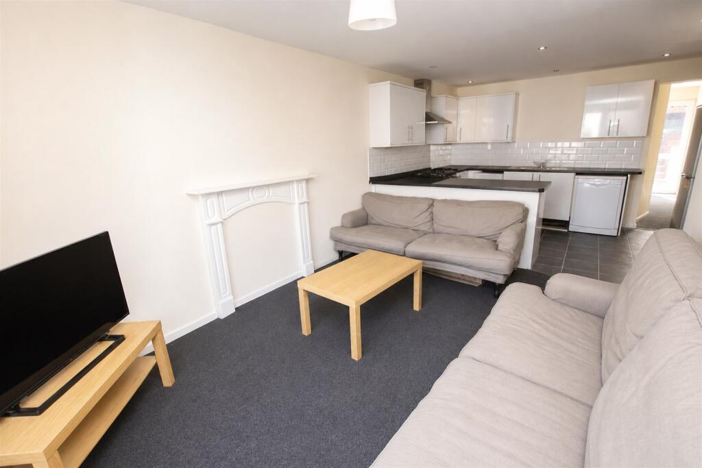 House in Birmingham, Selly Oak - View 2