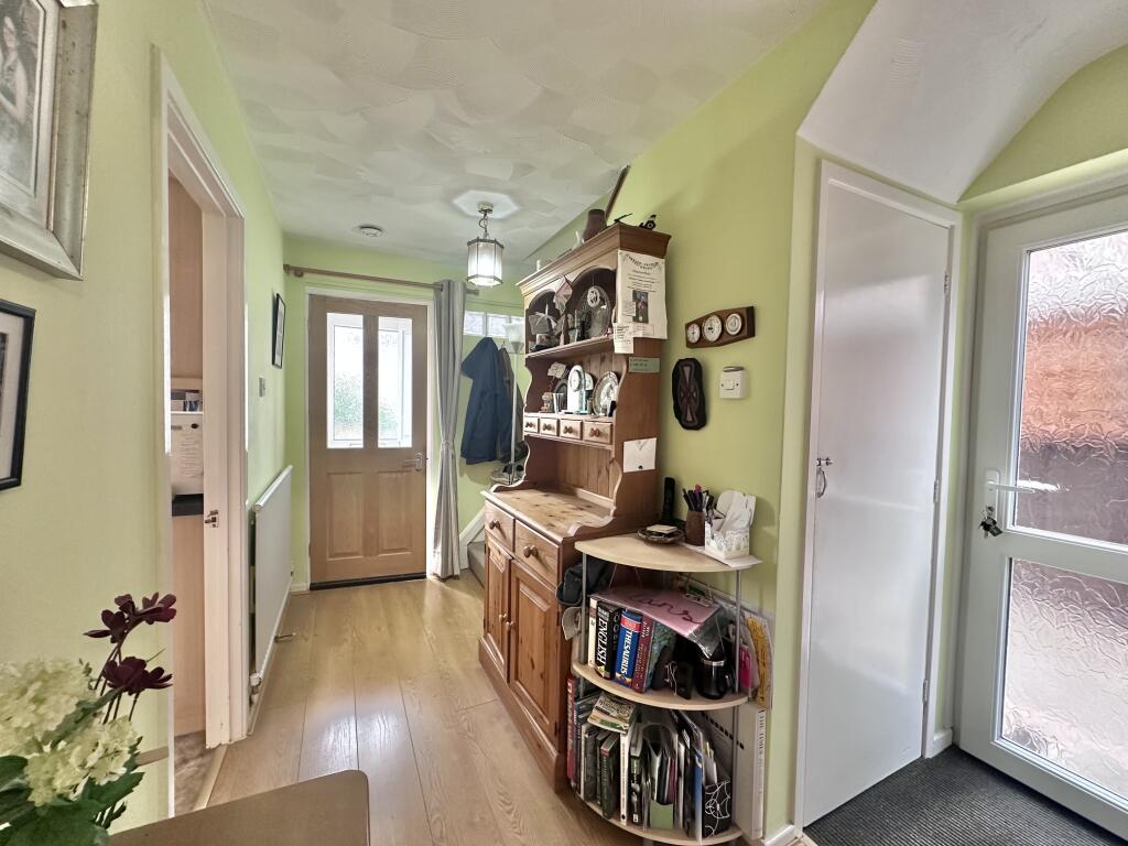House in Nantwich, Kingsbourne - More