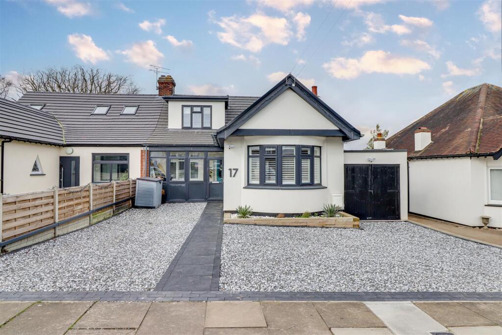 5-bed semi-detached on Exford Avenue, Westcliff-On-Sea, £650,000