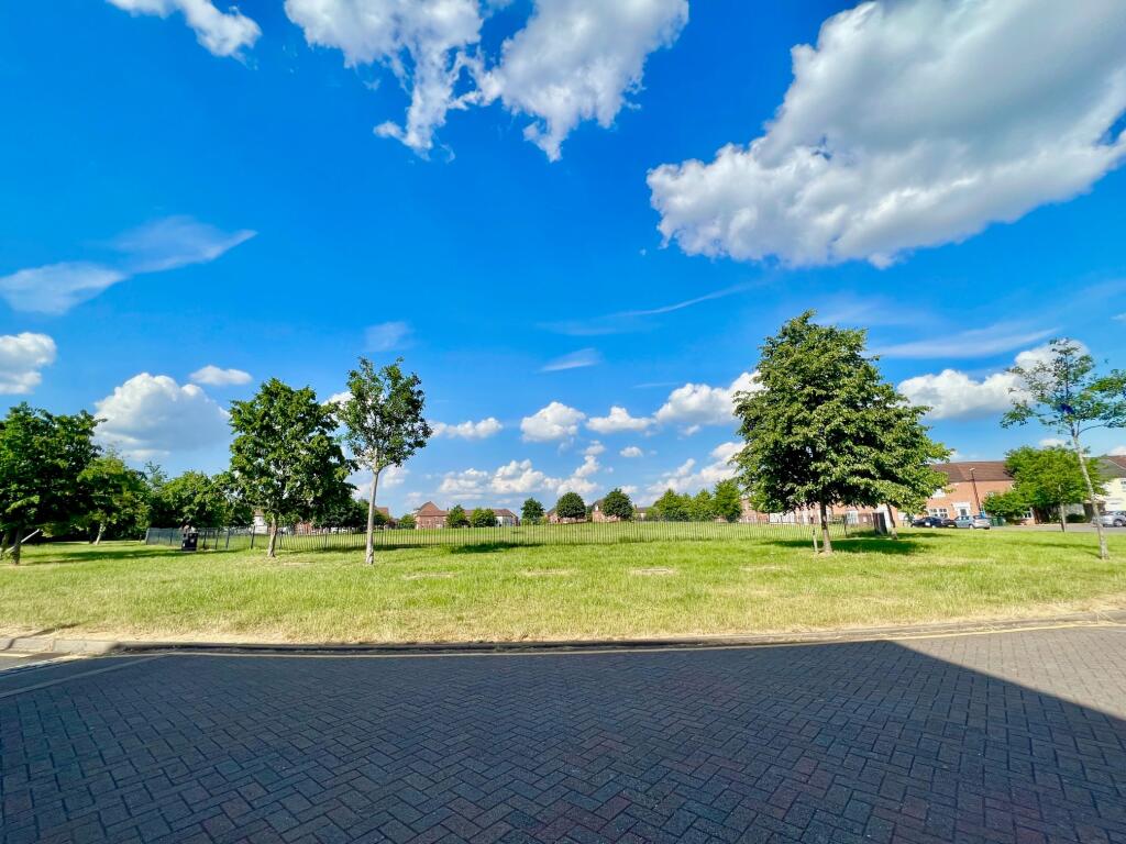 Apartment in Coventry, Walsgrave - View 2