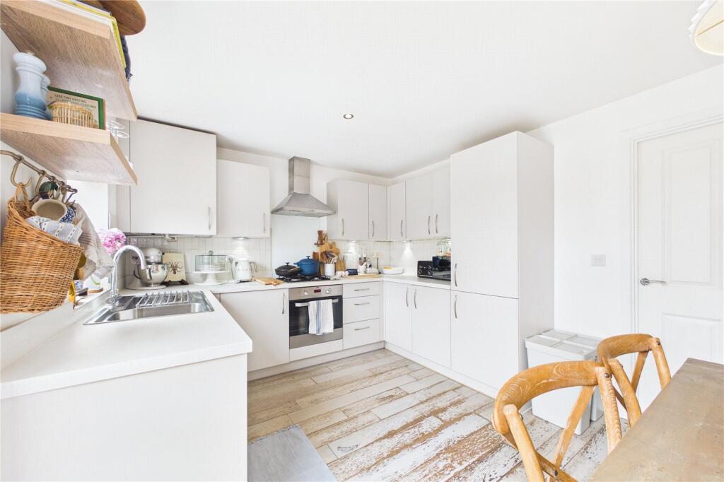 House in Basingstoke and Deane, Gillies Meadow, Rooksdown - View 2