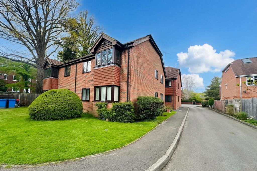 Main image of property: Kings Road, Fleet, Hampshire, GU51